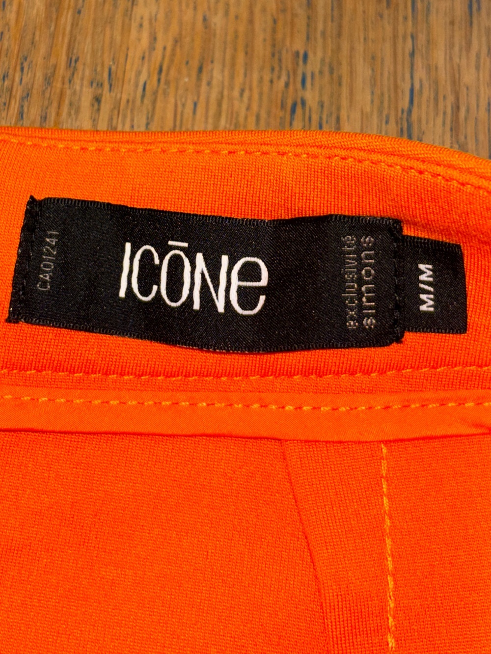Icône Simons Orange Mini Skirt – Size M - Picture 2 of 8